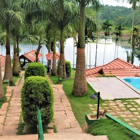 The Wave Lakeview Resort & Spa ワイナード エクステリア 写真