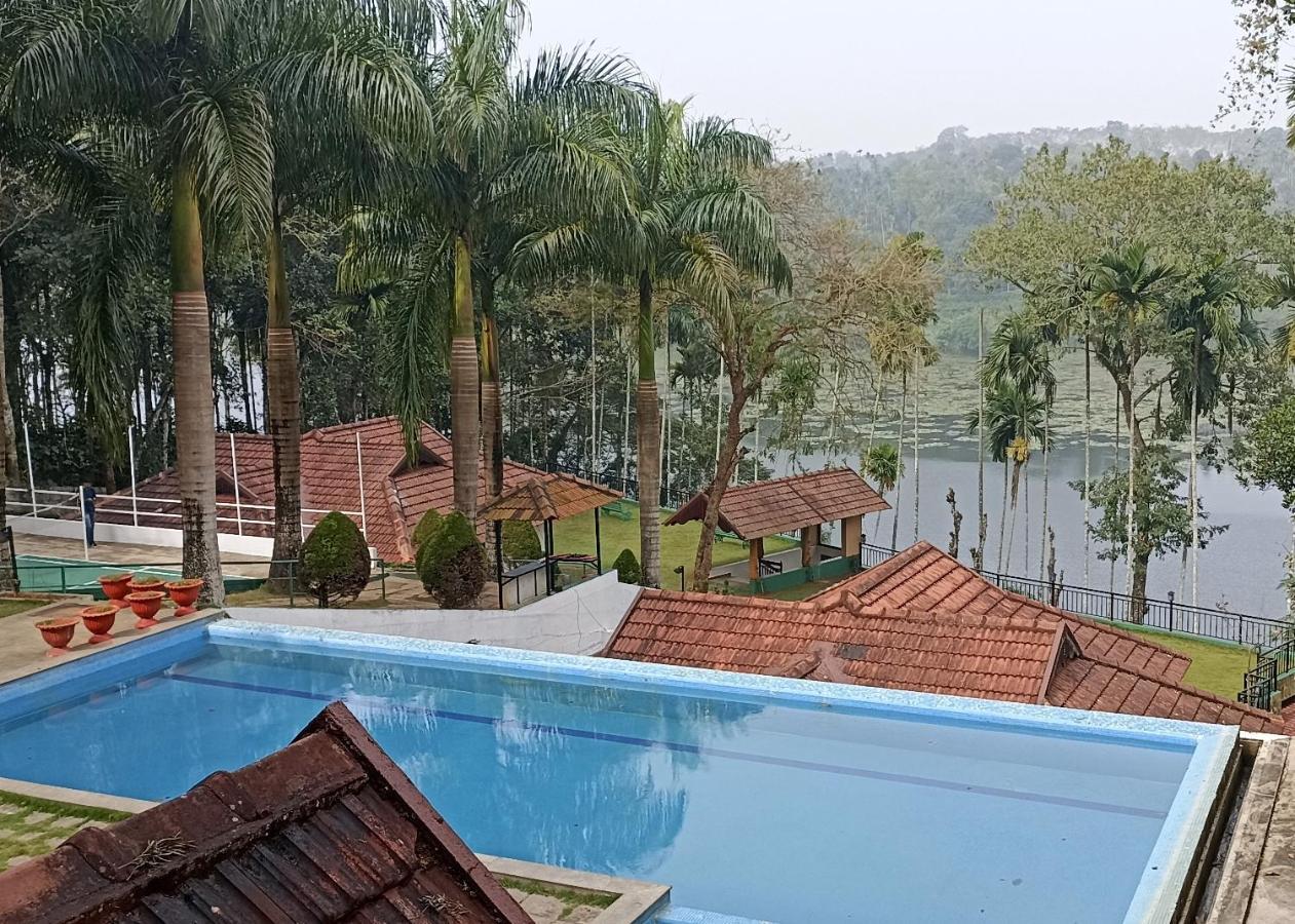 The Wave Lakeview Resort & Spa ワイナード エクステリア 写真